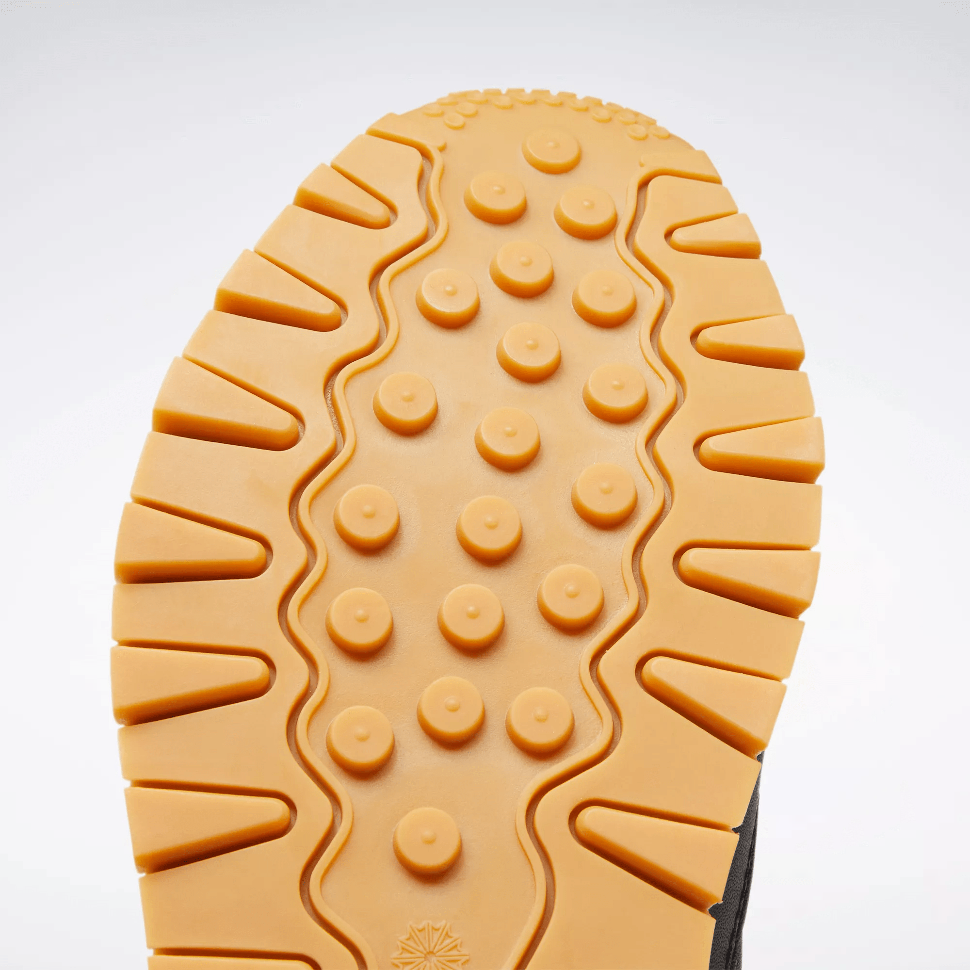 Women's Classic Leather Shoes - Image 9